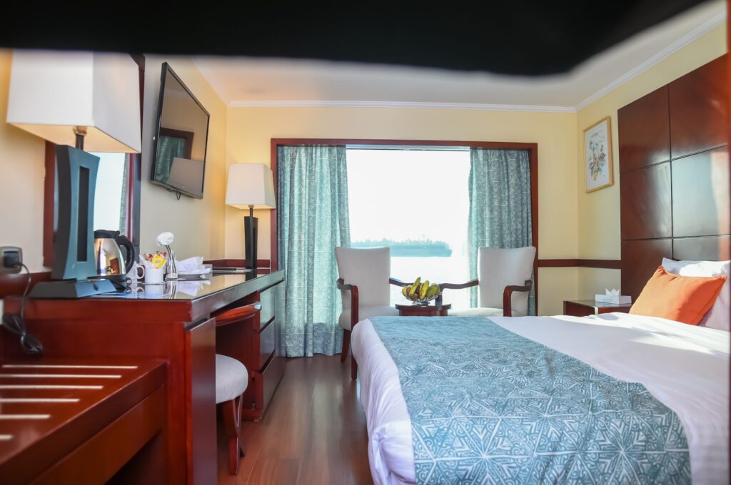 MS Amwaj Livingstone